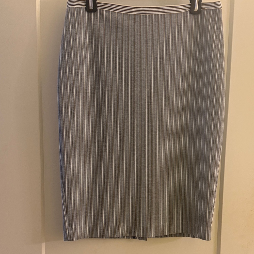 Ann Taylor Classic Gray and White Striped Lined Pencil Skirt